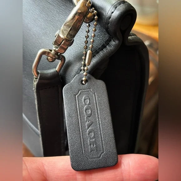 Vintage Coach Willis Bag #9927 - Picture 6 of 15